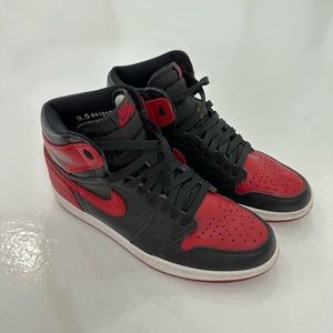 Air Jordan 1 Retro High OG 'Banned' 2016
